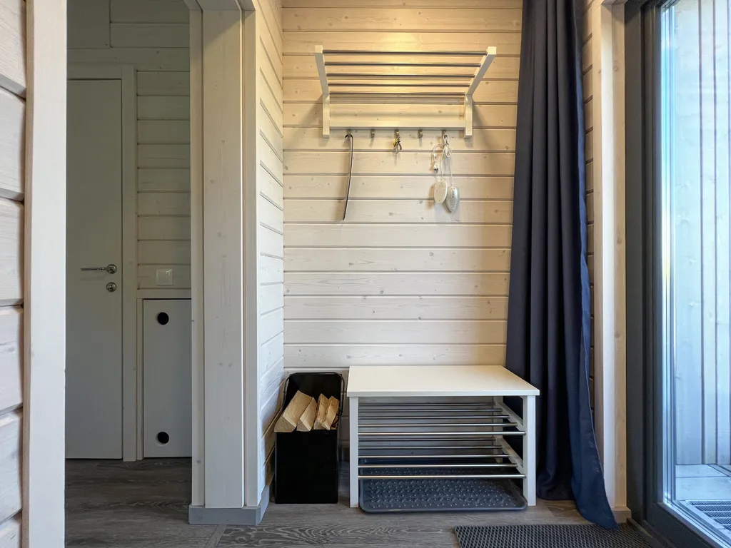 Коттедж Дом на озере с сауной и 1 спальней — Санкт-Петербург