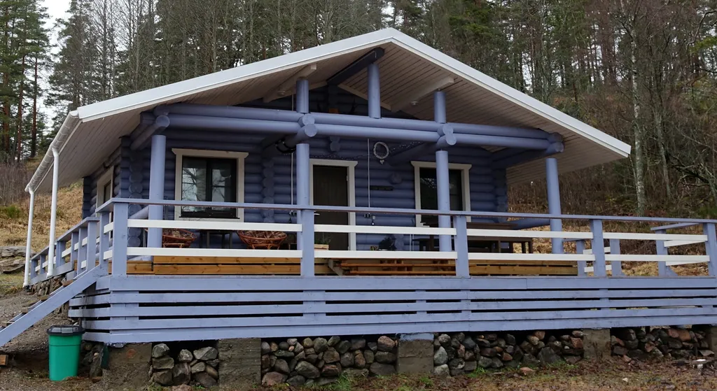 Фиалковый дом на Ладоге