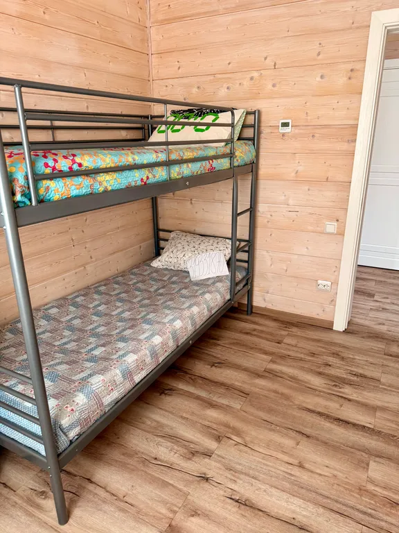 Домик с озером