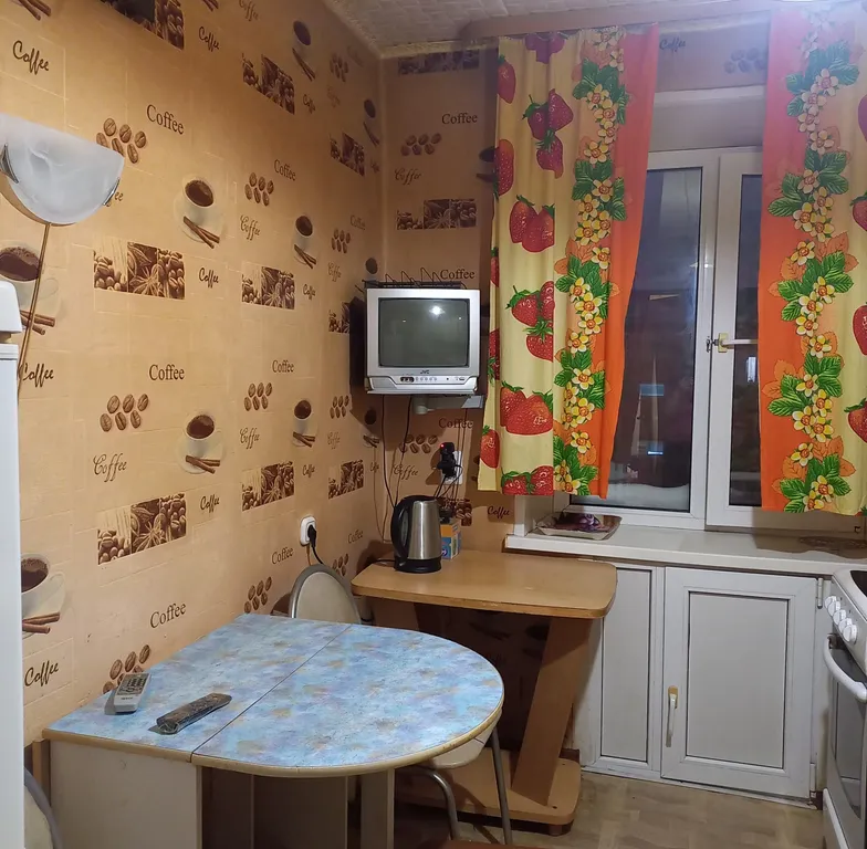 Просторная, уютная квартира — аренда посуточно в Тобольск