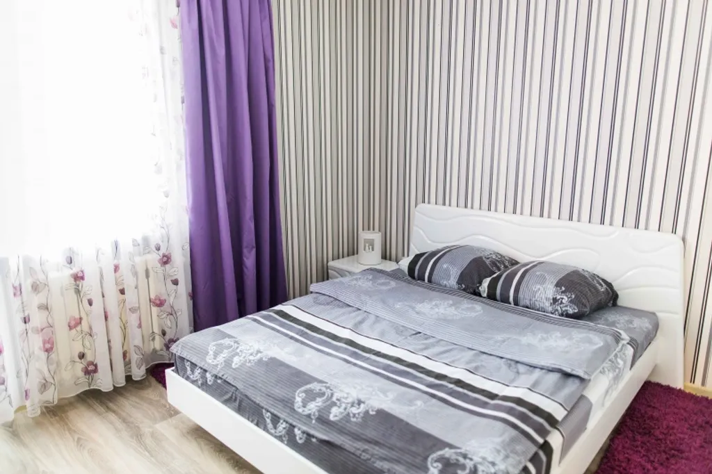 2- комнатная квартира в центре