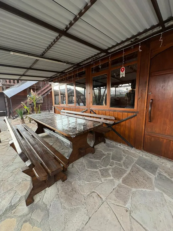 Номер у реки Дах с видом на горы