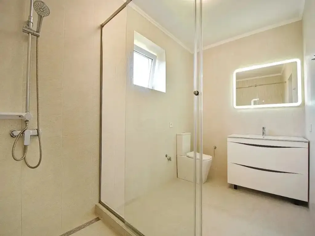 4-комнатная Квартира