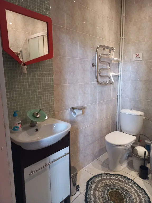 Частный дом в деревне в 15 километрах от центра города