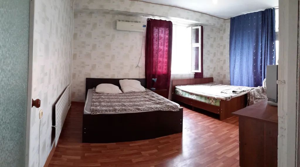 Комфортная однокомнатная квартира — аренда посуточно в Пицунда