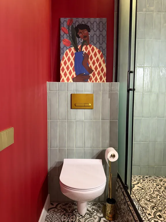 Двухкомнатная квартира в новом доме с дизайнерским ремонтом