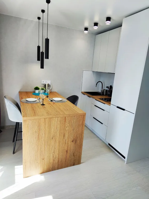 Современная, комфортная квартира-студия в светлых тонах