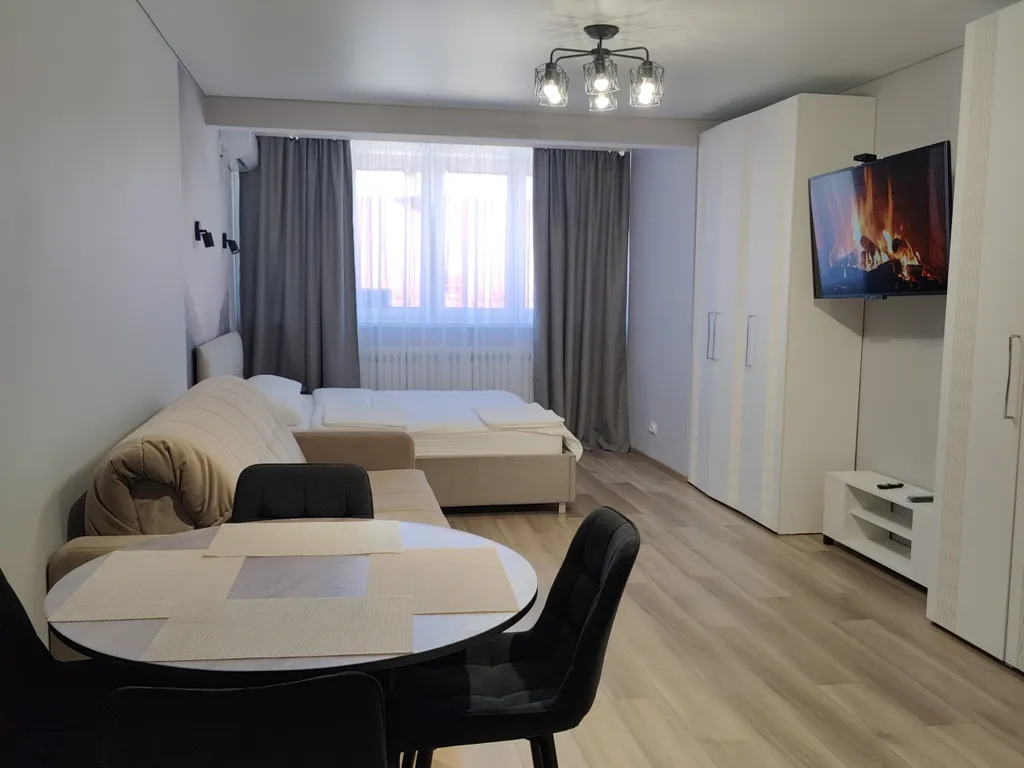 Новая комфортная студия в 5 минутах ходьбы от Храма