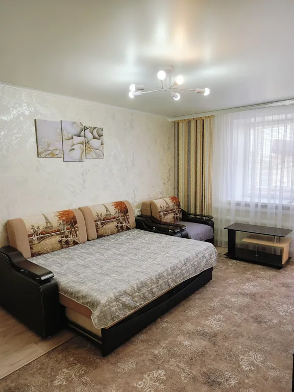 Уютная квартира — аренда посуточно в Маркс