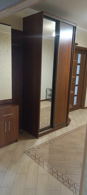 3-комнатная квартира в экологически чистом тихом районе