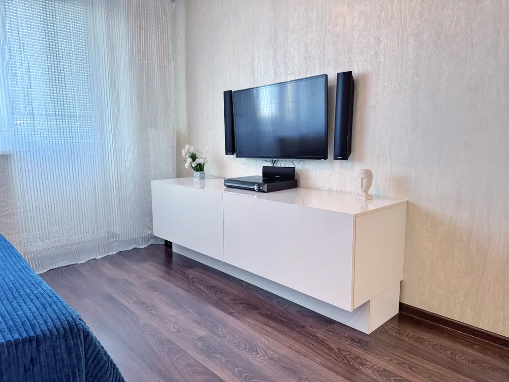 Стильная 1-комнатная квартира-студия в шаговой доступности от ЖД вокзала