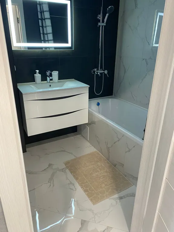 Квартира Квартира с современным ремонтом в хорошем и тихом районе города — Калининград