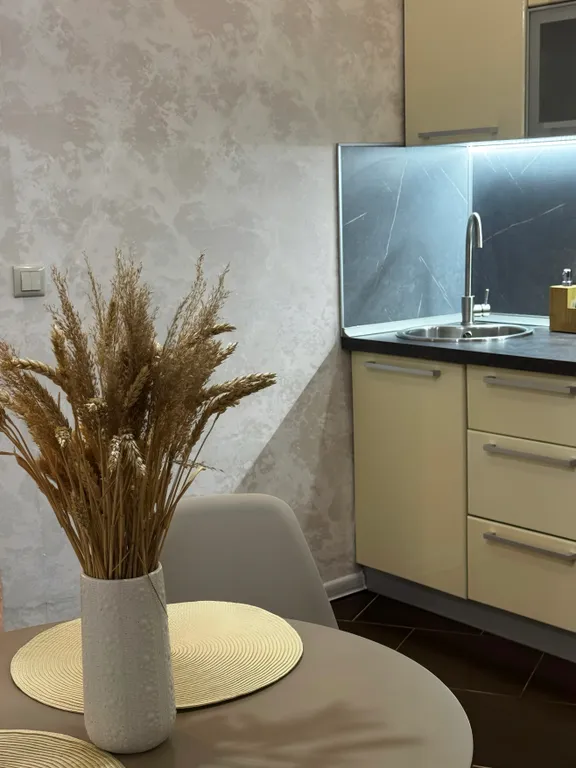 Лоза, центр, тишина