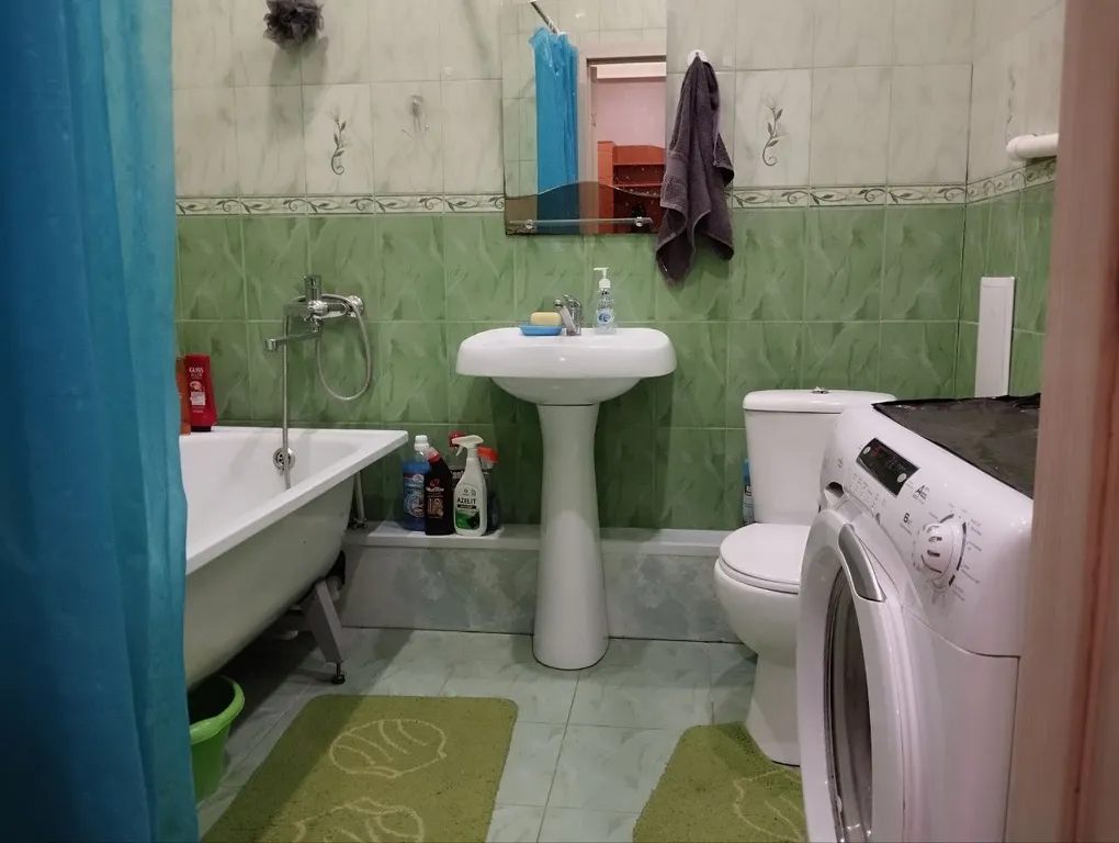 Уютная просторная квартира с хорошей транспортной развязкой