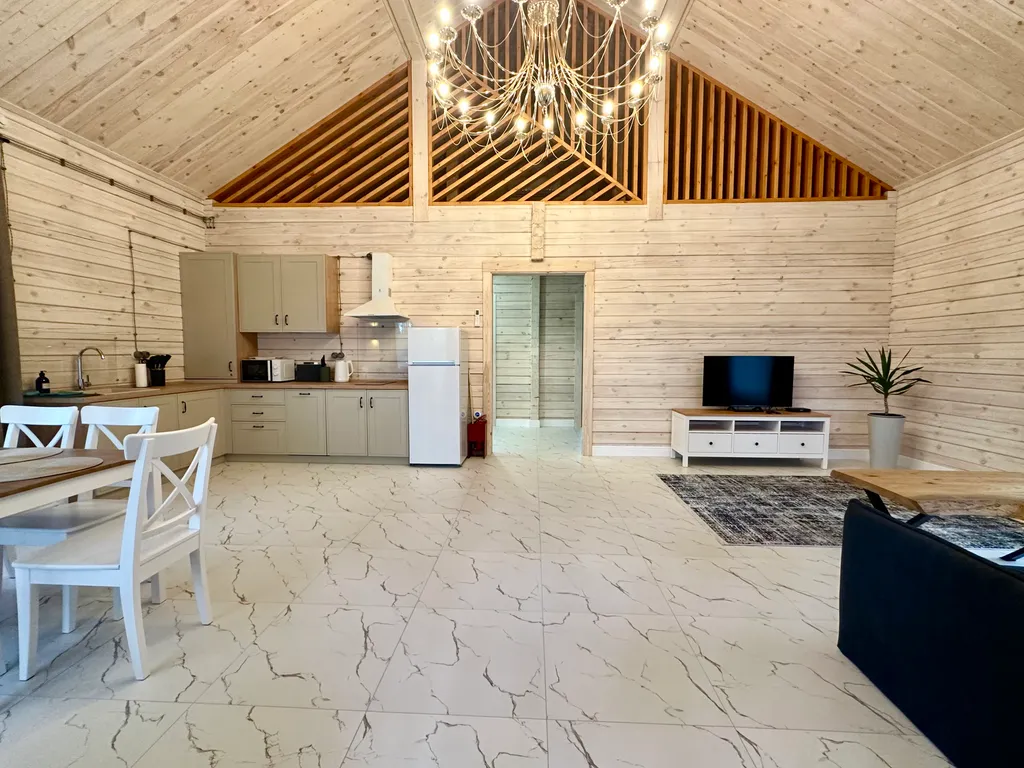 Уютный дом в сосновом бору