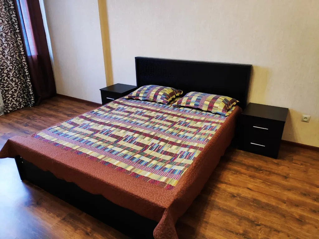 Квартира Квартира Анти-Отель на 4чел. 2комн.кв. 10этаж, код-126 — Махачкала
