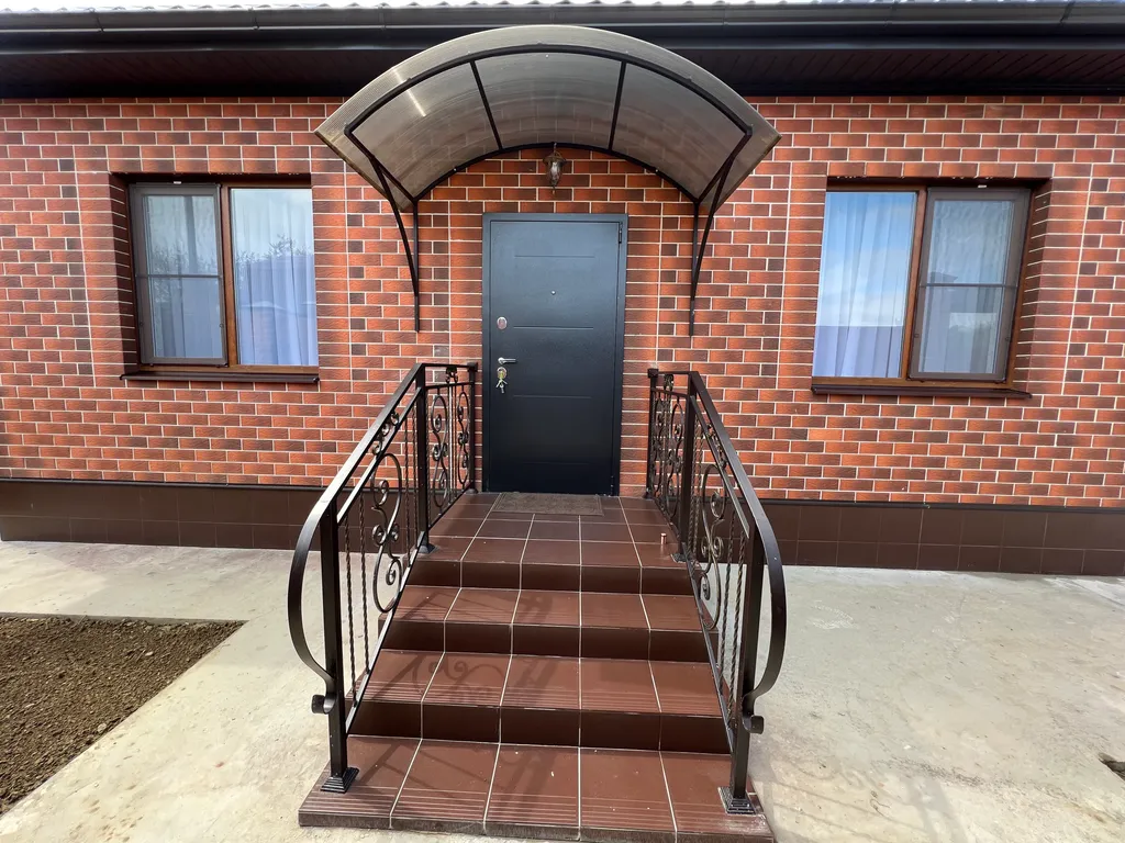 Отдельный дом со всеми удобствами и собственной территорией