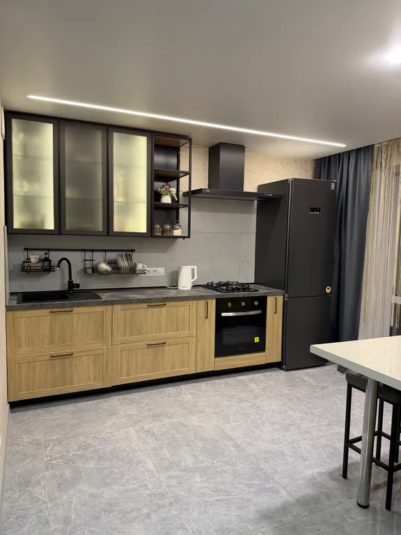 Двухкомнатная новая квартира в центре