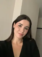 Алина Зверева