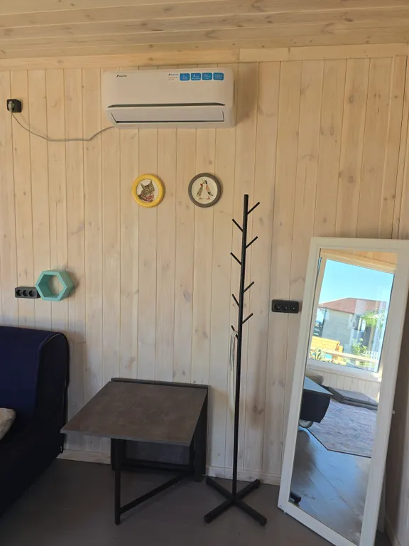 Коттедж Дом-студия Атмосфера с панорамой Азовского моря — Кучугуры