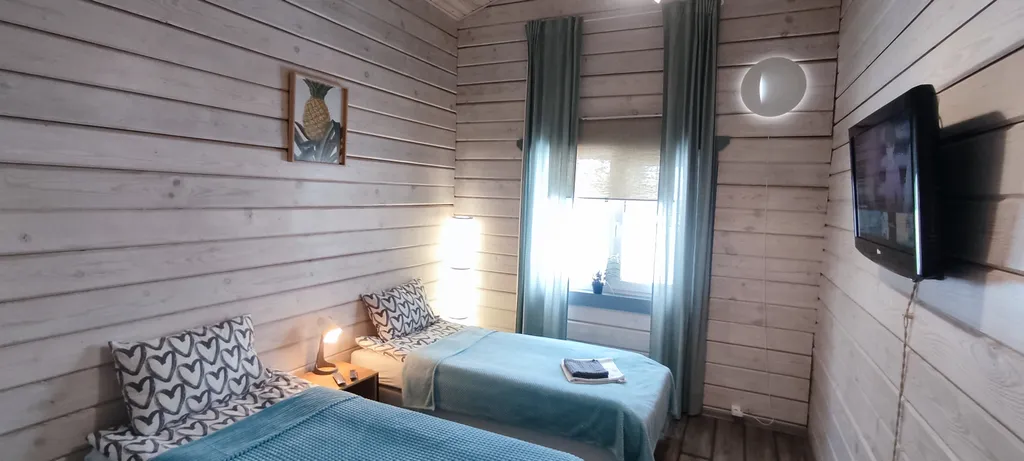 Уютный коттедж у озера с сауной