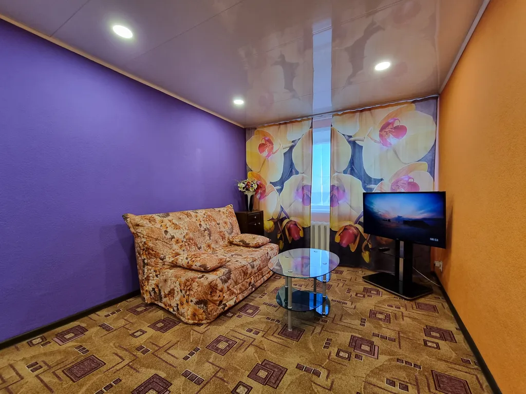 Уютная однокомнатная в центре Талнаха