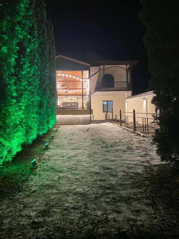 Коттедж Просторный дом в районе центра — аренда посуточно в Кисловодск