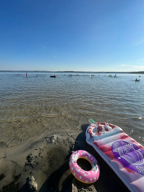 Шале с панорамными окнами и видом на озеро Чебаркуль
