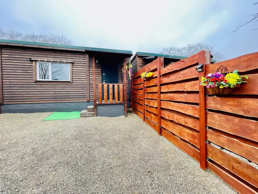 Домик у моря с чаном бухта