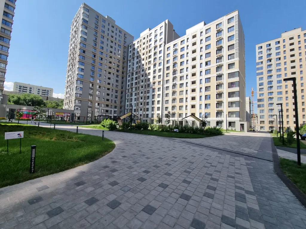 уютная двухкомнатная квартира рядом с Grand park