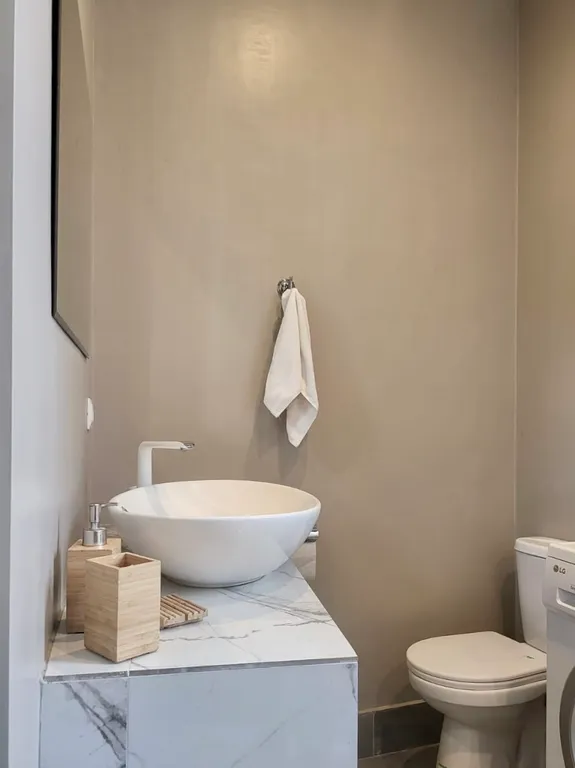 Коттедж с бассейном