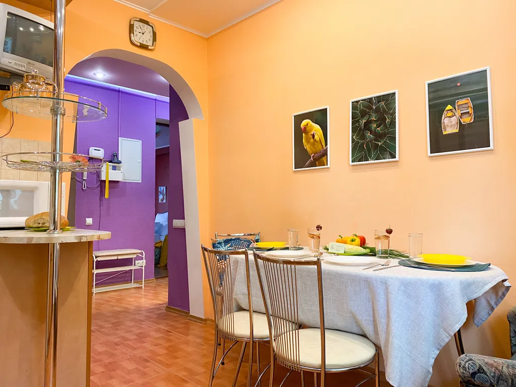 Квартира Квартира Счастье жить в центре Севастополя в яркой квартире с видом на Артбухту — Севастополь