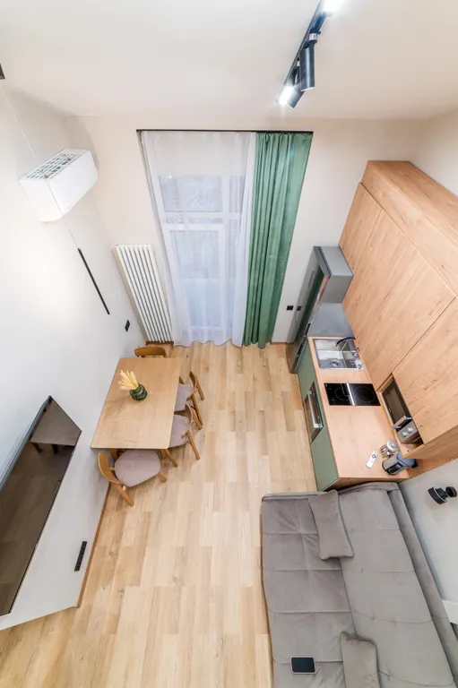 3-комнатная квартира в 5 минутах от моря