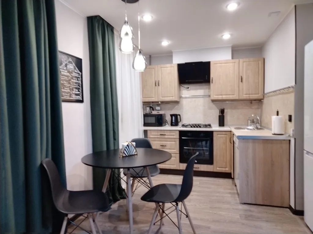 Стильная квартира в центре с видом на Кольский залив