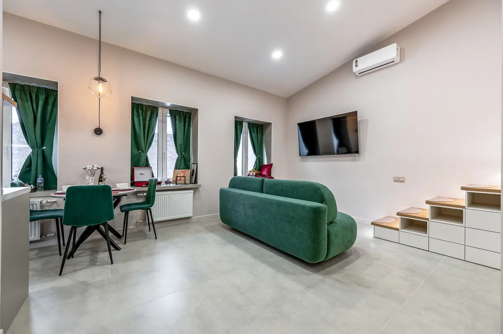 Дизайнерская мансарда Green Attic с кондиционером у Невского проспекта