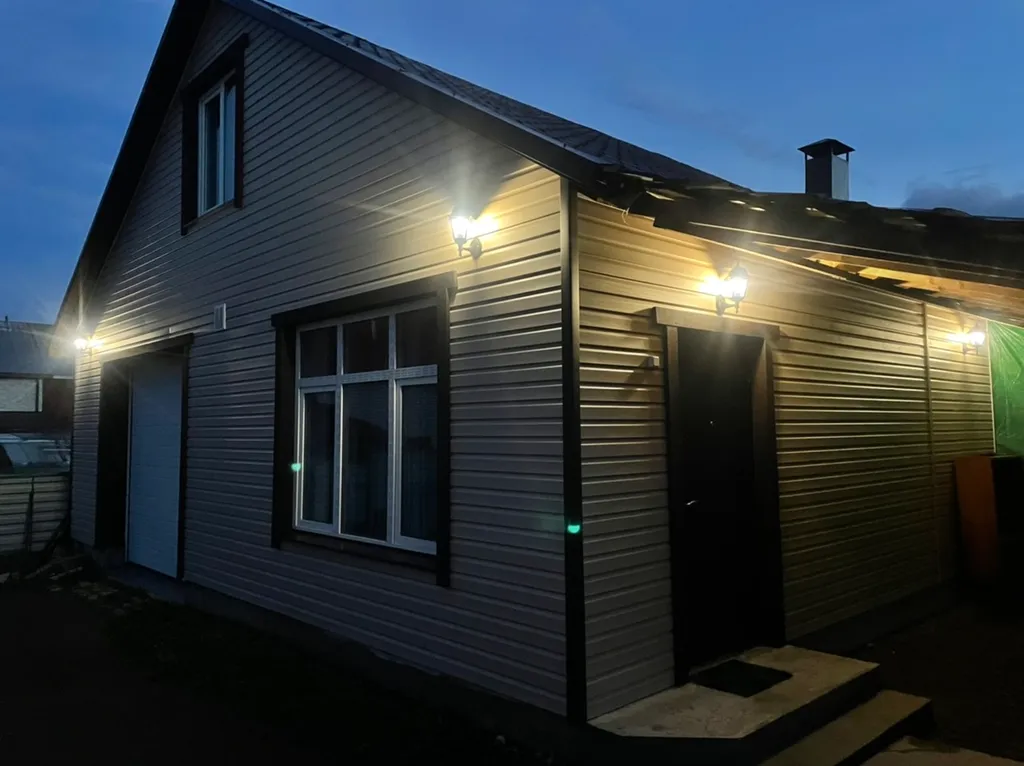 дом  на Выборгском шоссе у озера