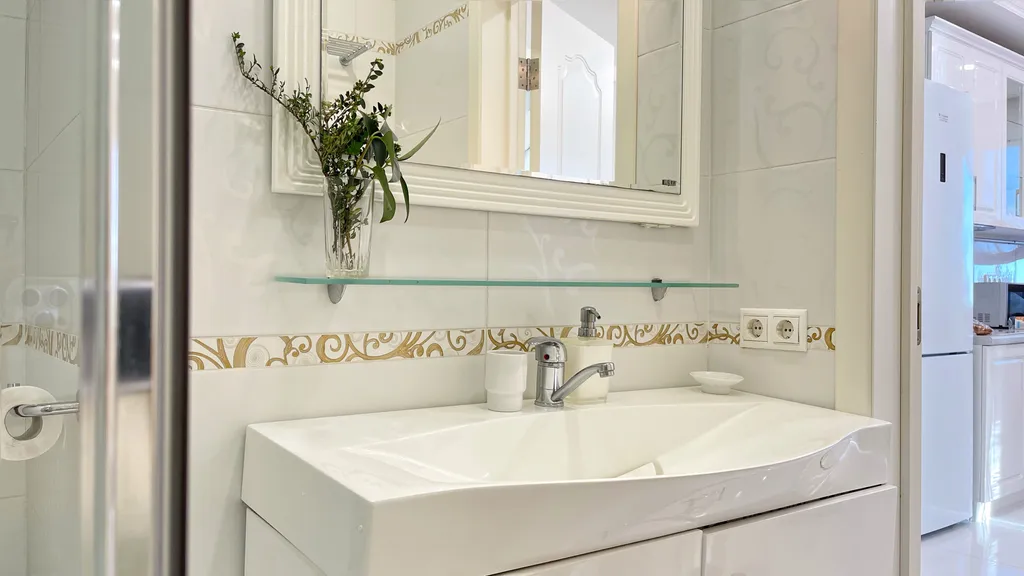 Квартира у моря с двумя спальнями и панорамным балконом