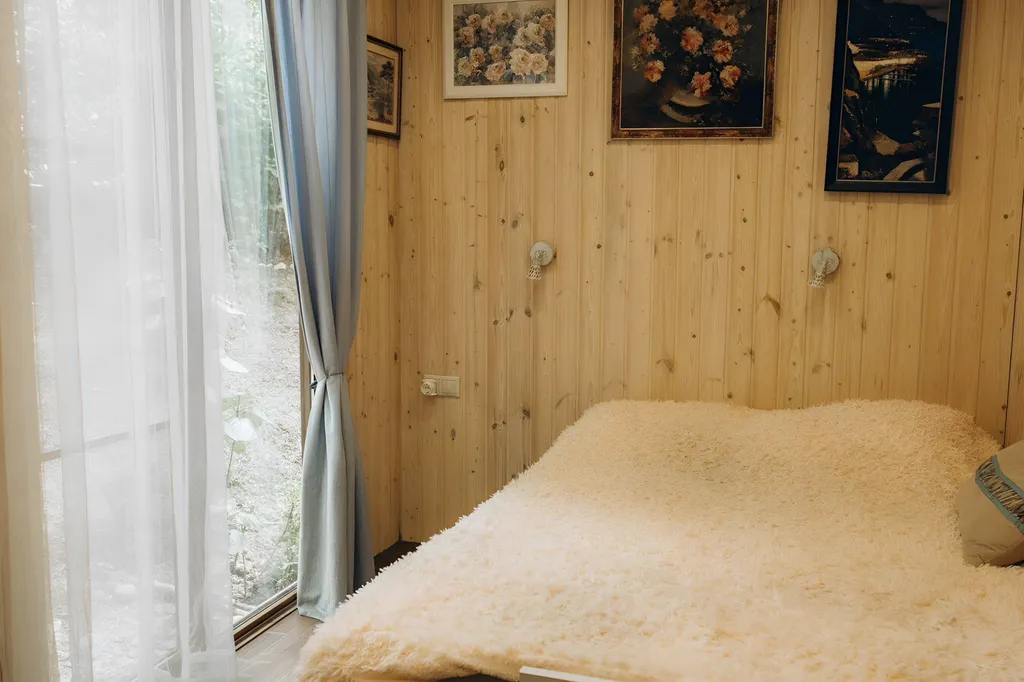 Коттедж в лесу