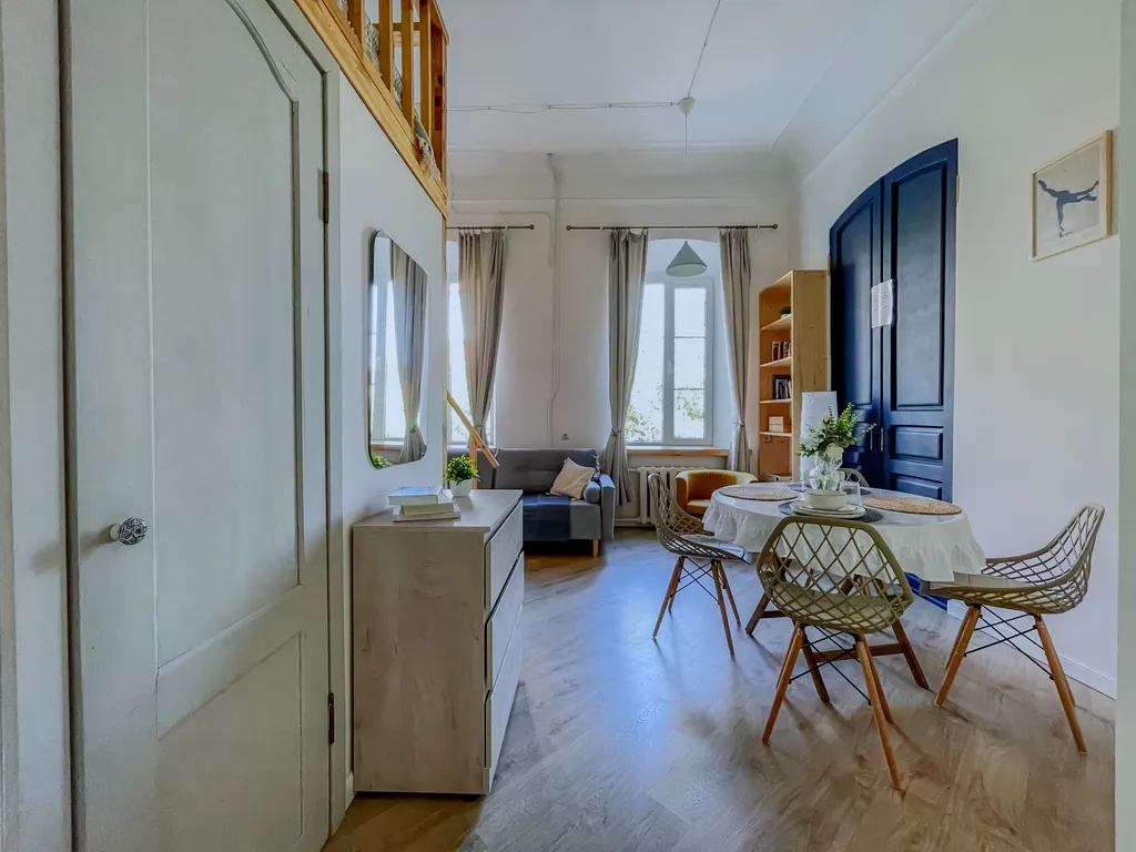 Двухуровневая квартира. Все в пешей доступности