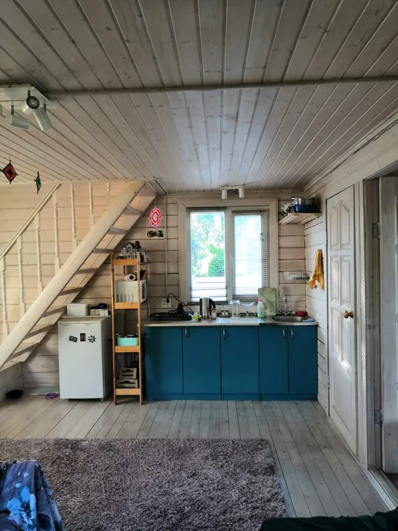 Уютная дача "Дом на дереве" в черте города