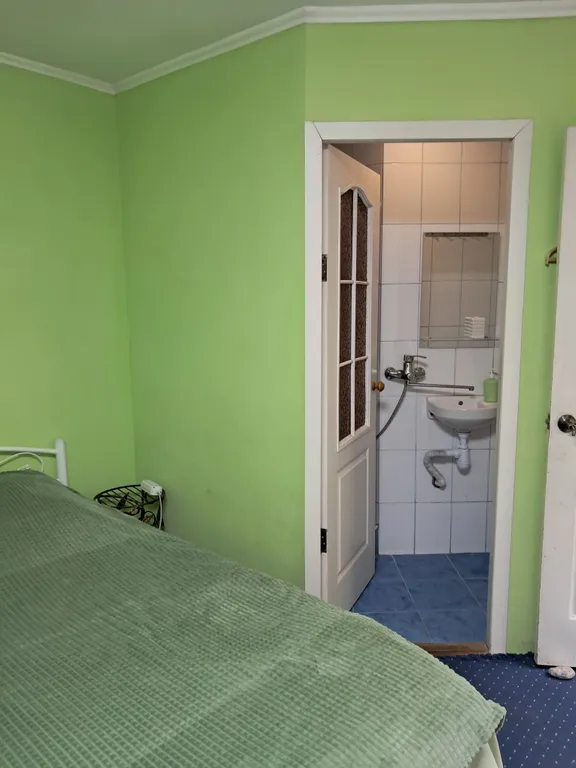 Уютный номер для семьи, недалеко от моря