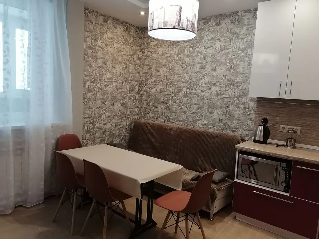 Шикарная 1-комнатная квартира с джакузи и гардеробной