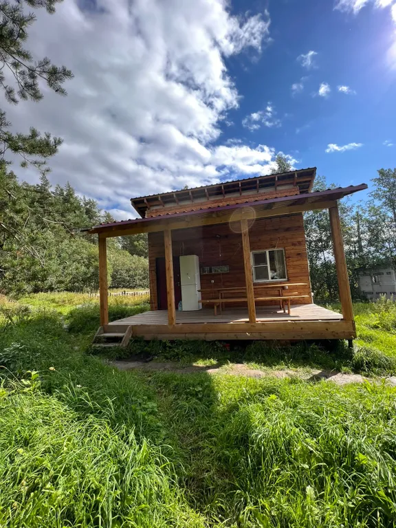 Дом и кемпинг у Змеиной горы