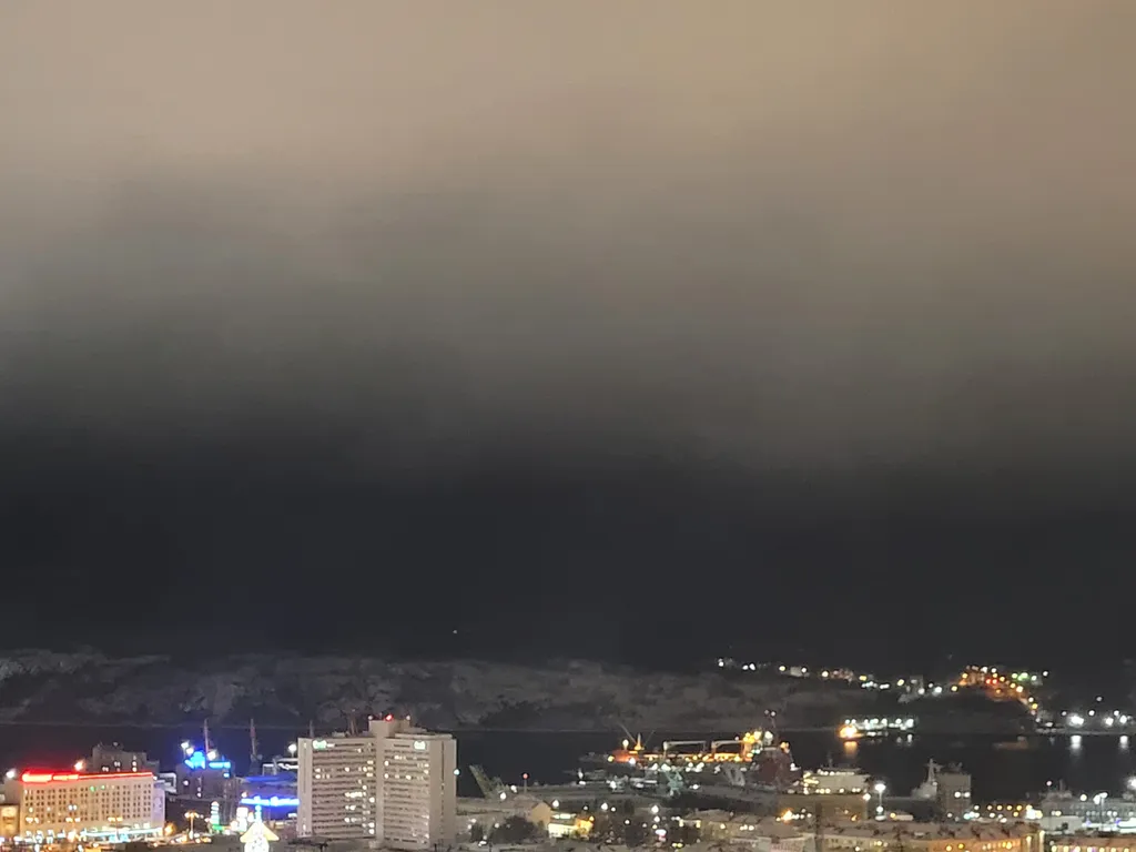 Уютная квартира с панорамным видом на город и Кольский залив