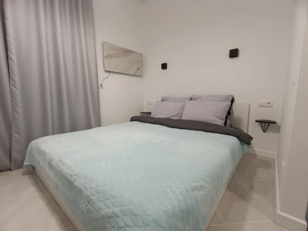 Новый 2-комнатный коттедж с кухней на террасе с видом на море