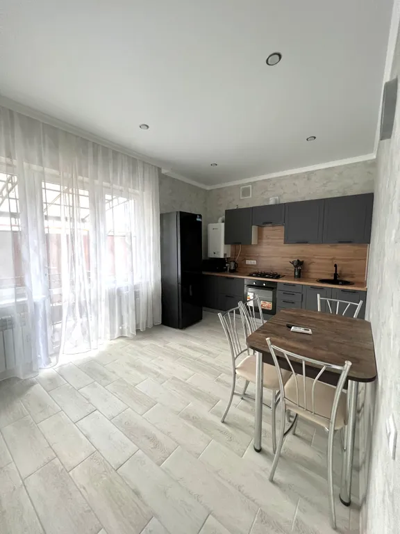 Отдельный дом со всеми удобствами и собственной территорией