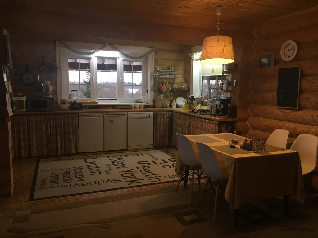 Дом на берегу озера