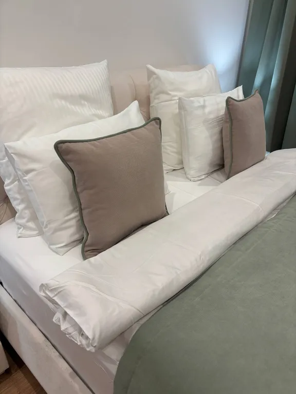 Апартаменты с видом на море с подогреваемым бассейном