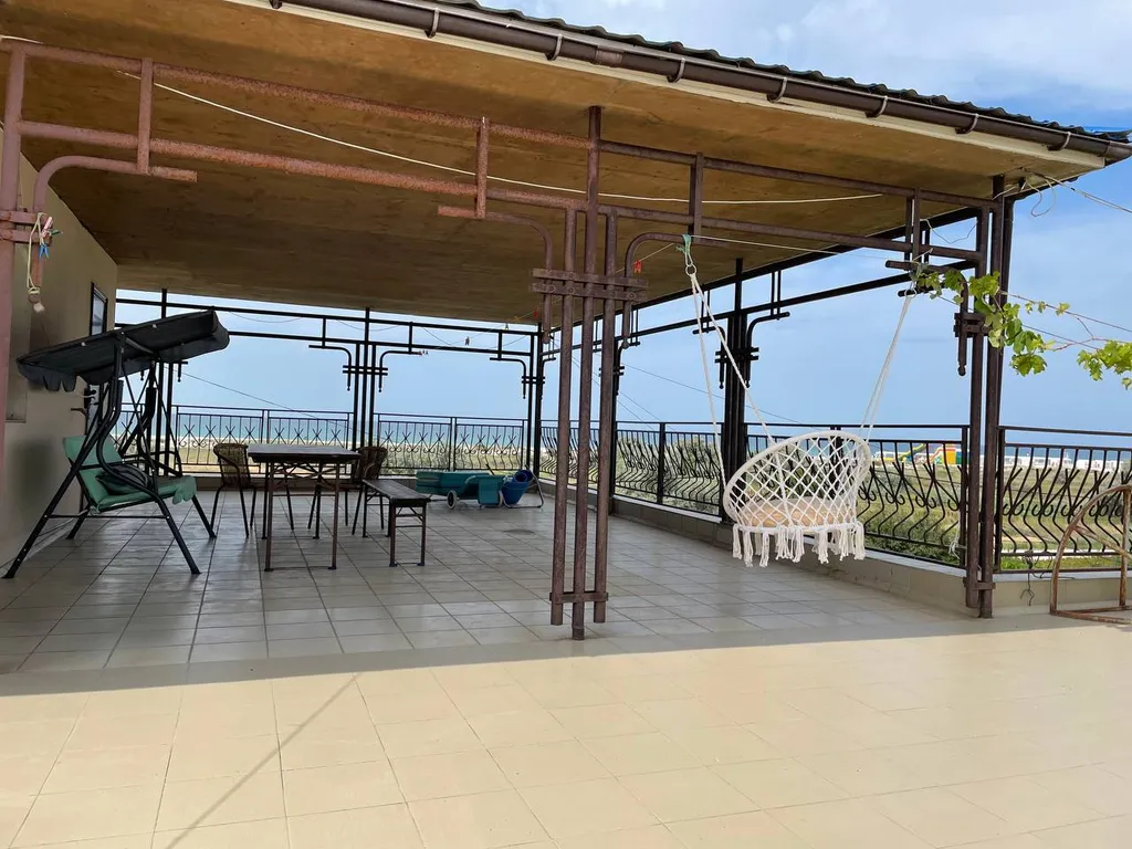 Просторные апартаменты у моря с видовой террасой