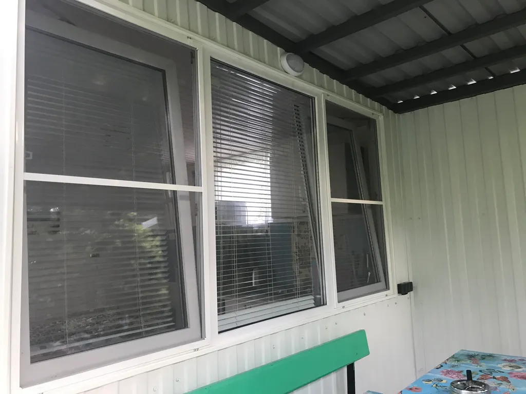 Часть дома с отдельным входом и верандой